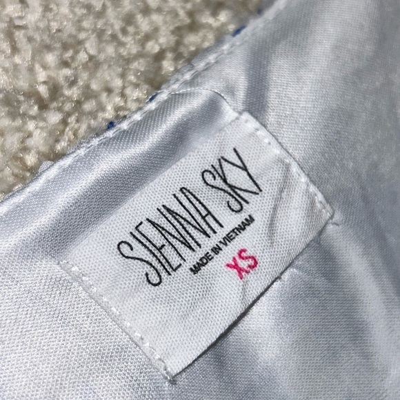 CLEARANCE Sienna Sky Dress XS Blue and White Floral Blouson Spring Dress - Picture 8 of 14